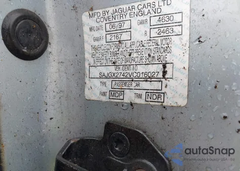 1997 Jaguar Xk8 из США, поврежденный, VIN SAJGX2742VC016027